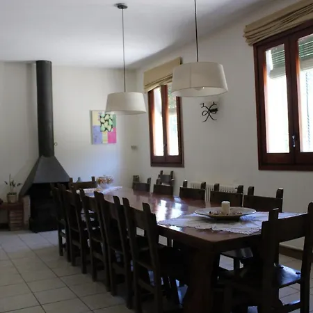 Casa Rural Mas Arago Country house